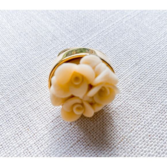Marni Carved Flower Ring - Picture 3 of 10